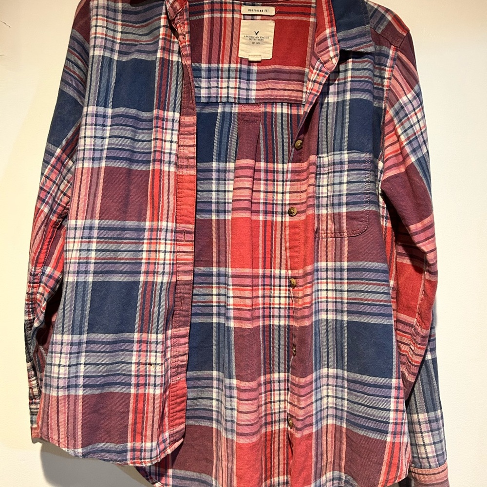 Women’s American Eagle Outfitters Red and Blue Plaid Shirt